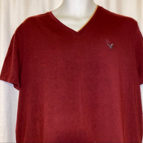 Men’s American Eagle Outfitters Burgundy Crewneck - Picture 4 of 15